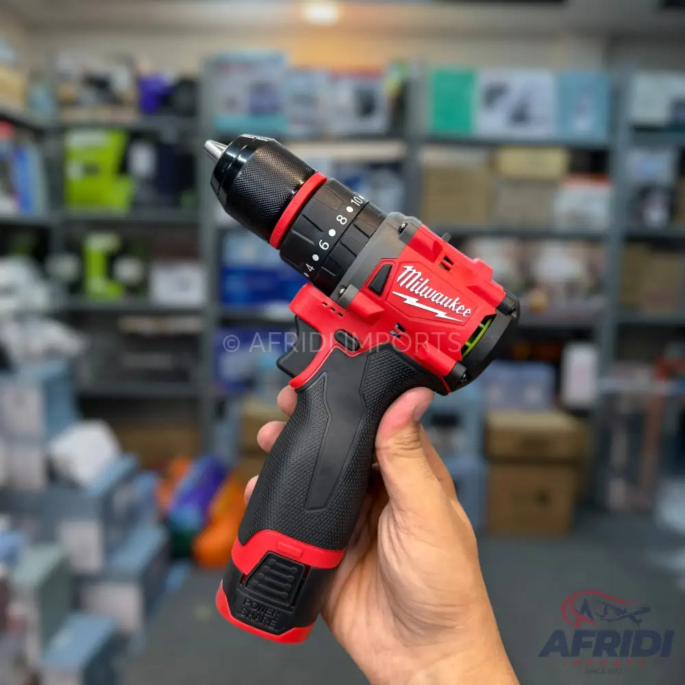 28V Rechargeable Drill Machine - Milwaukee