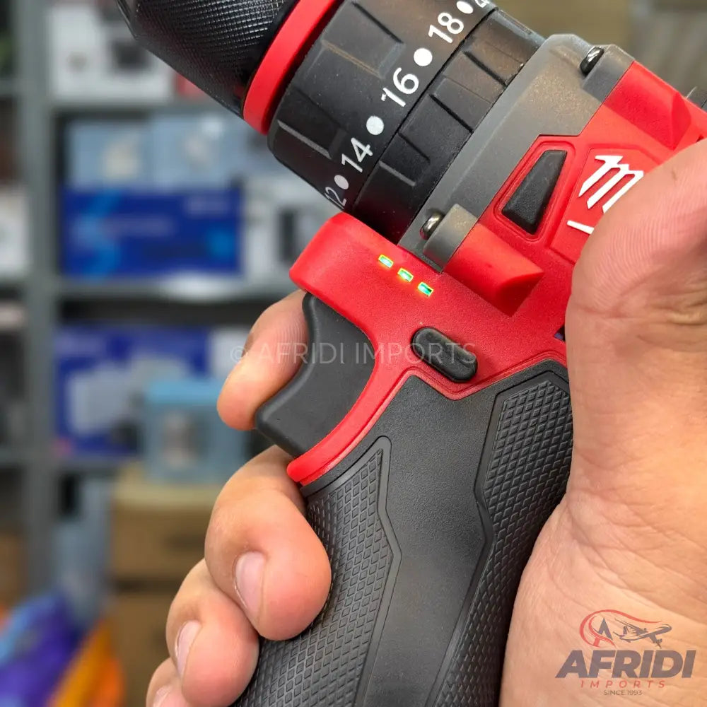 28V Rechargeable Drill Machine - Milwaukee