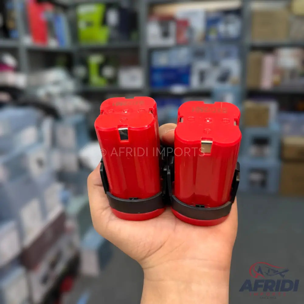 28V Rechargeable Drill Machine - Milwaukee