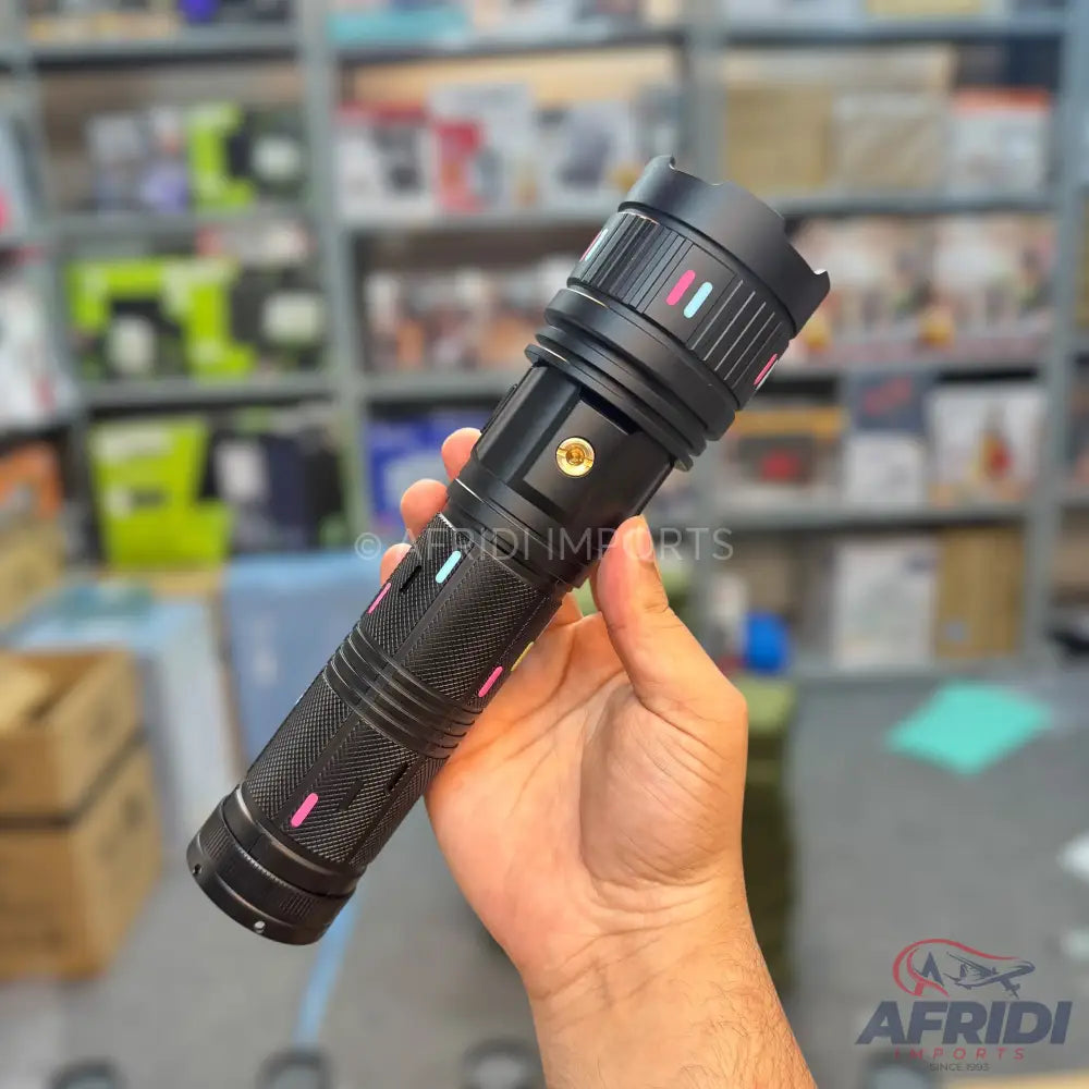 2KM Powerful Zooming Flashlight - UK Lot