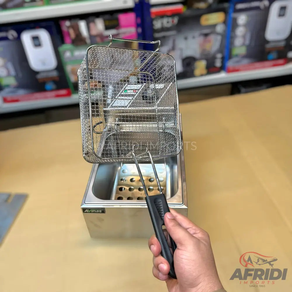 Avinas 6.8L Electric Deep Fryer - Lot Imported