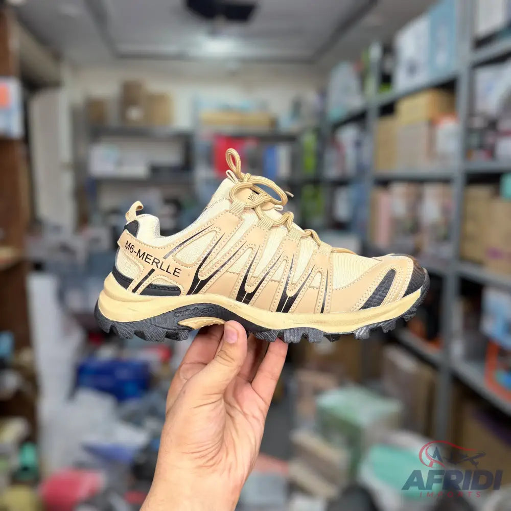 M6 Oudoor Brown Trekking Shoes