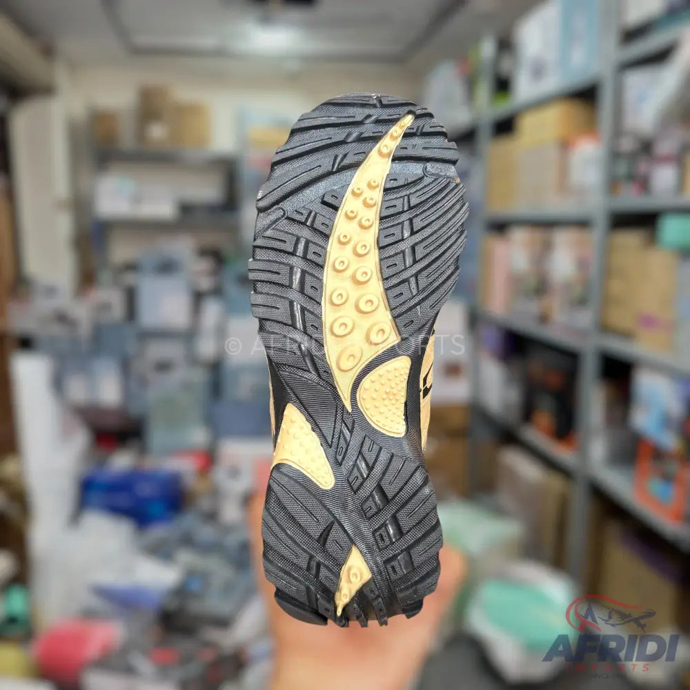 M6 Oudoor Brown Trekking Shoes